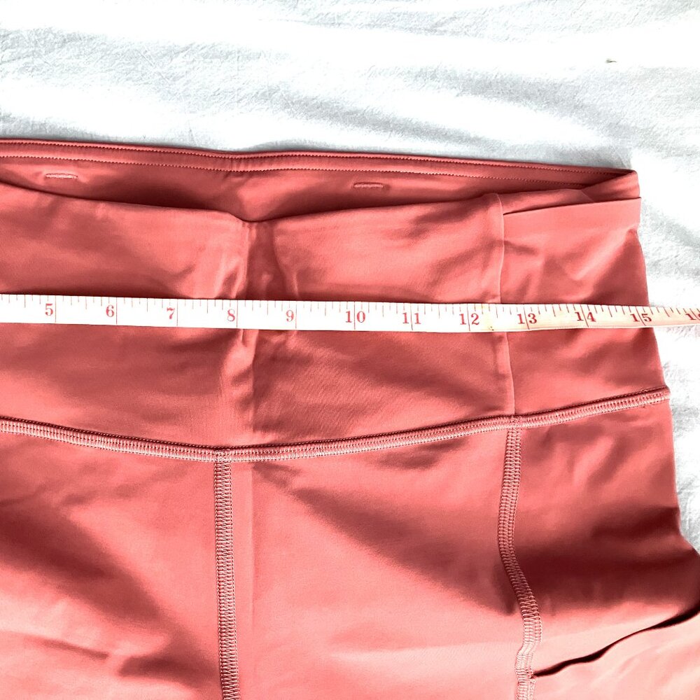Lululemon Dusty Rose Workout Capri Legging Size 10 - Picture 8 of 11